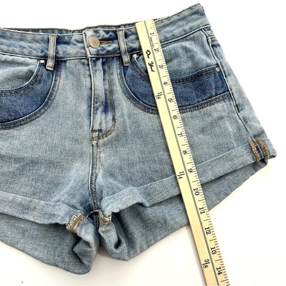 Bullhead Denim Jean Shorts Sz 26 Womens High Rise Shorts Medium Wash Denim Blue - Picture 8 of 10